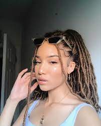 Nydiahsoto On Instagram Spring Break Me Pls Earrings Glasses Chain Maggychains Braided Hairstyles Hair Styles Hair