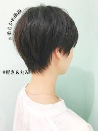 耳出し軽めのショートですショート希望の方は是非カットさせて下さい