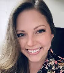 Julie Roach's Instagram, Twitter & Facebook