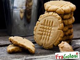 In una ciotola capiente mescolate la farina. Ricetta Pasta Frolla Alle Nocciole Ricette Di Fragolosi