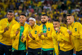 A nike também assina os uniformes da equipe de atletismo e de basquete. Quadro Armacao Filadelfia Enviei Camisa Brasil Futebol Olimpiadas Arcpa Pt