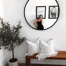 Pin By Jennifer Barnes On Home Inspiration In 2020 Interior Design Living Room Home Decor Decor In 2020 Entryway Decor Small Home Decor House Interior