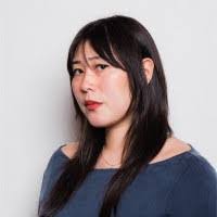 Kelly Sayer's Instagram, Twitter & Facebook