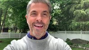 Jeff Bellows's Instagram, Twitter & Facebook