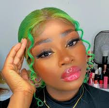 The Ultimate Guide for a Flawless Makeup Look for Dark Skin Woman