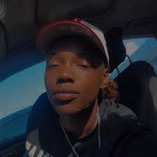 Studs, how yall get a woman to let you stay home while she work?