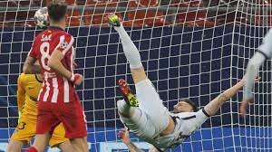 Der fallrückzieher ist eine im fußball verwendete technik, den ball zu spielen oder ins gegnerische tor zu befördern. Champions League Thomas Tuchel Fuhrt Fc Chelsea Auf Viertelfinal Kurs Champions League Fussball Sportschau De