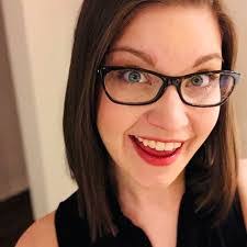 Kimberly Newcomb's Instagram, Twitter & Facebook