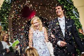 Nach wie viel jahren feiert man welche hochzeit? Hochzeit Wolfsberg Auszug Aus Kirche Foto Bild Wedding Hochzeit Braut Bilder Auf Fotocommunity