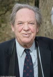 Peter Jay dies aged 87: How 'the cleverest man in England' had the whole  world at his feet... but blew it all over an affair with his children's  nanny