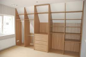 Einen schrank für die dachschräge selber bauen. 49 Mobel Ideen Schrank Dachschrage Mobelideen Kleiderschrank Fur Dachschrage