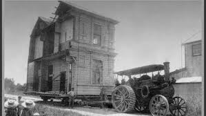 Old Ramshackle Boarding House Was Once A Grand And Stately Bank Boarding House Grands Union Bank
