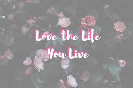 Baca kata kata motivasi hidup ini untuk membangun semangatmu. 10 Kata Kata Mutiara Kehidupan Yang Bikin Semangat Bijak