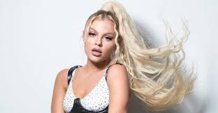 Uma semana após protagonizar um clipe quente que virou polêmica no youtube, o casal de cantores luísa sonza e vitão teria se separado. Sempre Serei Voz Por Nos Mulheres Nunca Ninguem Vai Me Parar Diz Luisa Sonza Apos Ter Dados Vazados Nsc Total