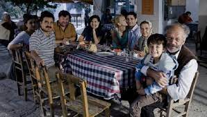 Gerçek bir seri katilin hayatını anlatan ve rahatsız edici. Juoz62duwzmq M