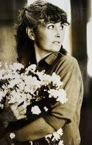 Linda Ormiston's Instagram, Twitter & Facebook