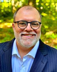 Daniel Olds's Instagram, Twitter & Facebook