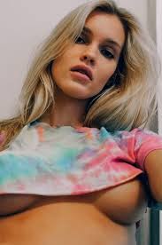 Joy Corrigan Porn Pic - EPORNER