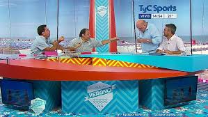 Mirá tyc sports las 24 horas y todos los eventos exclusivos de primera nacional, primera b, liga nacional y el vóley aclav desde tu dispositivo. Tremendo Cruce En Vivo De Dos Periodistas De Tyc Sports Voxpopuli Tu Voz Es Noticia