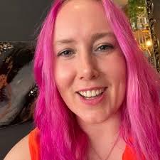 Carly Dyson (@carlymdyson)