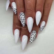 Black And White Cheetah Print Nails Pin By Felecia Peterson On She Nailed It In 2020 Pointy Nails Stiletto Nails Designs Leopard Nails