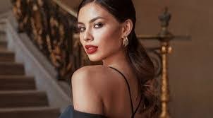 Shanna Barber's Instagram, Twitter & Facebook