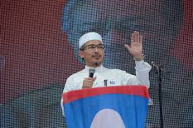 Other articles of the topic malaysia : Anak Almarhum Nik Aziz Seru Warga Putrajaya Pangkah Lambang Pkr Roketkini Com
