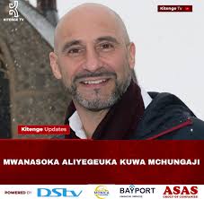 Ni ngumu kumtambua nyota huyu wa zamani wa Chelsea na New Castle ambaye kwa  sasa ni Mchungaji. Gavin Peacock (55) alikuwa mwanasoka kwa miaka 18 na  baada ya kustaafu kiungo na mshambuliaji