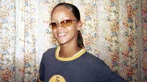 Слушать песни и музыку rihanna онлайн. Erkannt So Hubsch Sah Rihanna Fruher Als Teenie Girl Aus Promiflash De