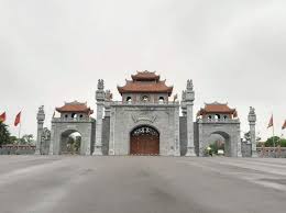 Gia đình tôi nghe tin đền hùng mở lễ vào đúng dịp nghỉ. Ä'á»n Hung Váº¯ng Váº» Giá»¯a Mua Lá»… Há»™i VÄƒn Hoa