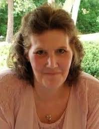 Leanne Simon's Instagram, Twitter & Facebook