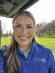 Alison Abramson's Instagram, Twitter & Facebook