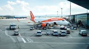Durch seine präsenz in der. Easyjet Fliegt Bald Wieder Ab Genf Zurich Und Basel Mussen Auf Ruckkehr Des Billigfliegers Warten