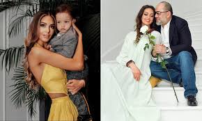Sekolah menengah sains tengku muhammad faris petra previously known as sekolah menengah sains kelantan and sekolah tengku sma tengku amalin a'ishah putri. Russian Beauty Queen Who Married The Former Malaysian King Has Defied Orders Of His Powerful Family Daily Mail Online