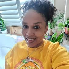 Deanna Eldridge's Instagram, Twitter & Facebook