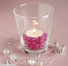 D'autant plus qu'elle figurera à jamais sur les photos prises à cette occasion. Perles Decoration Mariage Pas Cher Perles Guirlandes Decoration De Table