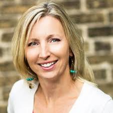 Ginger Helm's Instagram, Twitter & Facebook