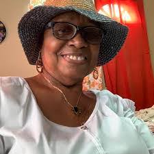 Nemoyer Flowers's Instagram, Twitter & Facebook