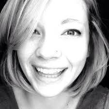 Julianne Knox's Instagram, Twitter & Facebook