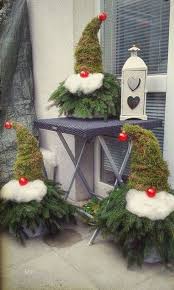 Pour accroître la magie de noël, on n'hésite pas à jouer avec la décoration aussi bien en intérieur qu'en extérieur ! 11 Hubsche Niedliche Witzige Und Preiswerte Ideen Fur Weihnachten Diy Bast Hubsche Ideen Niedlic Deco Noel Exterieur Idee Deco Noel Decoration Noel