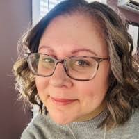 100+ perfiles de «Trina»