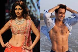 Here we present to you the list of most popular tiktok stars / famous tiktokers list in 2020. 16 Bollywood Actors Over 40 Who Just Refuse To Age