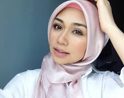 Elvina mohamad,gambit saifullah,tash yong,hafreez adam,bella nazari,adeline tsenkisah nadia dan aidan yang berjumpa pertama kali di kedai dan. Biodata Hani Nazrina Pelakon Baru Drama Shhh I Love You Azhan Co
