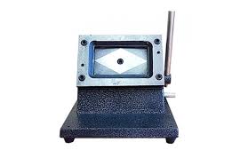 Вырубщик пластиковых карт и колендарей в PolPen