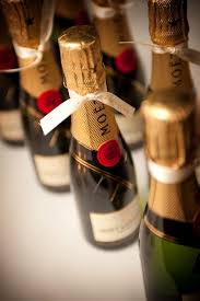 Lisa Tom The Bel Air Country Club With Images Mini Champagne Bottles Champagne Bottles Wedding Gift Favors
