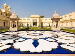 With ranbir kapoor, deepika padukone, aditya roy kapoor, kalki koechlin. The Oberoi Udaivilas Axle Tree Events