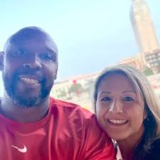 Michelle Toliver (@shelltolly)