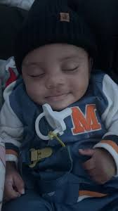 It's a windy one! 24/7 emergency services 🪚🌳