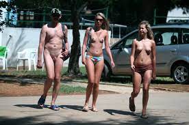 MARIE CFNM - CLOTHED FEMALE NUDE MALE