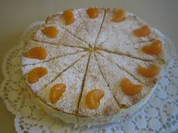 Kuchen im vorgeheizten ofen ca. Quark Sahne Torte Mit Mandarinen Gedeckt Chefkoch Schrats Rezept